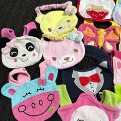 赤ちゃん用スタイ マザウェイズ、カーターズ 1000円まとめ売りの画像