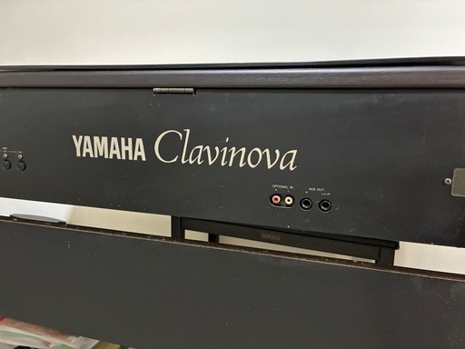 電子ピアノ　Yamaha Clavinova