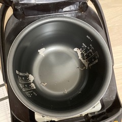 【最終価格】炊飯器（説明書、計量カップ付き）の画像