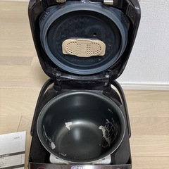 【最終価格】炊飯器（説明書、計量カップ付き）の画像