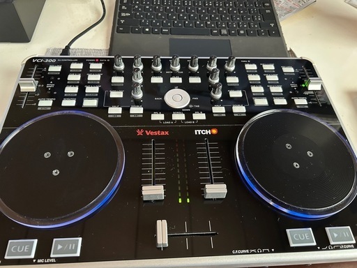 【良品】DJコントローラー（PC）　専用のキャリーバッグ付き！