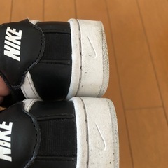 NIKE22.5スニーカーの画像