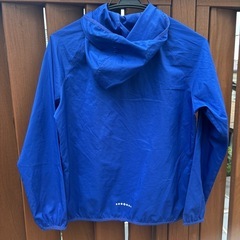 ウインドブレーカー　kids 150 ユニクロ
の画像
