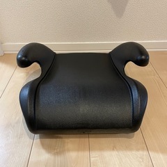 ジュニアシート　チャイルドシート　こども用品　