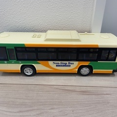 【無料】くるまのおもちゃ4台セットの画像