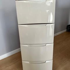 プラスチックチェスト　４段