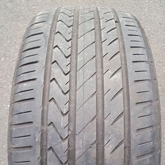夏タイヤ 255/35R19 レクサーニ LX-TWENTYの画像