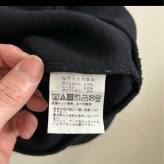 ノースフェイス　パーカー　黒の画像