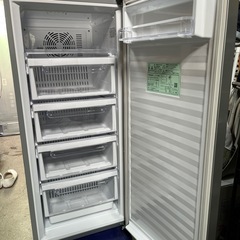 Panasonic冷凍庫 121L 2023年製　中古美品の画像