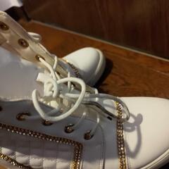 24cmヒール白スニーカーの画像