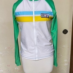 ラッシュガードLサイズ
