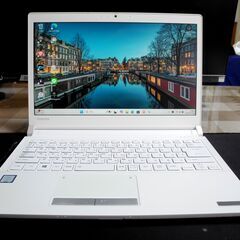 とてもきれいなお品です！　高性能CPUi5　高速SSD　メモリ8...