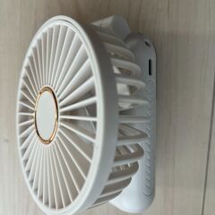 【新品】ハンディファン ホワイト USB充電式 3段階風量調節 折りたたみ式の画像