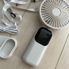 【新品】ハンディファン ホワイト USB充電式 3段階風量調節 折りたたみ式の画像
