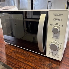 【2019年製】ユアサ　電子レンジ　奥の方に少しだけ焦げあり