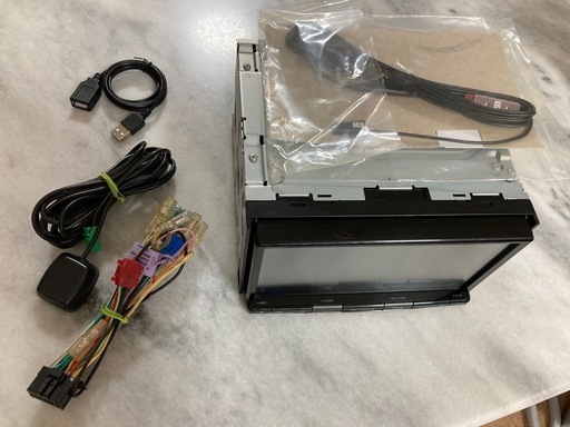 Bluetooth☪️対応                                                 　美品☪️2020年　楽ナビ AVIC-RZ303II 　DVD CD TV SD AUX USB ipod✳️