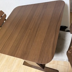 ニトリ ダイニングテーブルand椅子