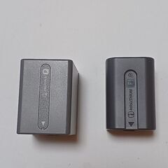 SONYハンディカムのバッテリー　２個の画像