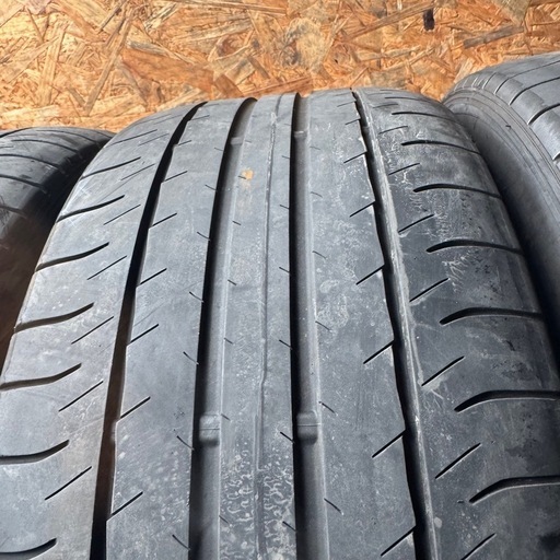バリ山　DUNLOP ダンロップ　SP SPORTMAXX 050 235/40R19 夏タイヤ　2019年製　19インチ