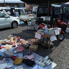 ５／１１(日)　am７：００〜am１１：３０　西川田駅北側…