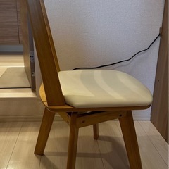 ダイニングチェア　回転椅子1脚の画像