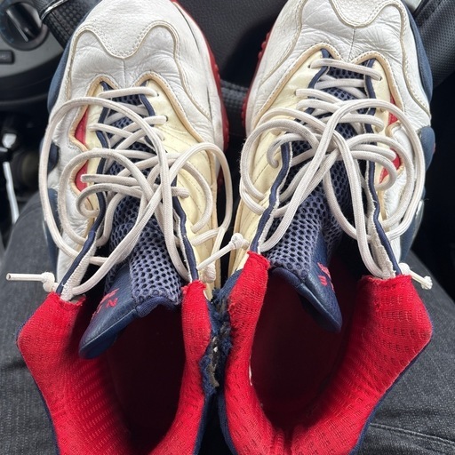 NIKE アップテンポ