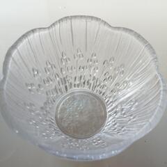 新品未使用ガラス大鉢&小鉢の画像