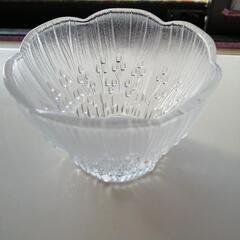 新品未使用ガラス大鉢&小鉢の画像