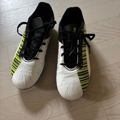 サッカースパイク24