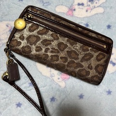 COACH レオパード柄　長財布の画像