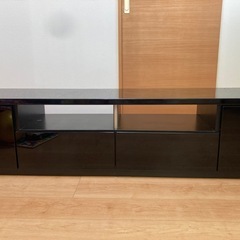 テレビボードの画像