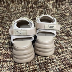 厚底サンダルの画像