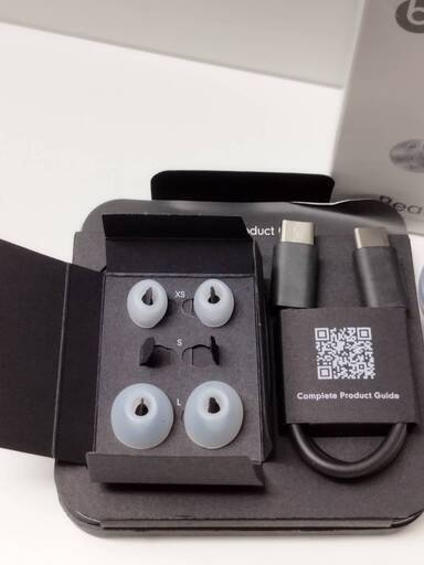 【美品】Beats Studio Buds + ワイヤレスイヤホン〈MQLK3PA/A〉