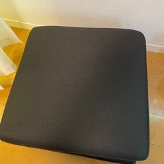 オットマン 黒の画像