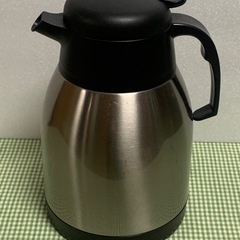 ■無料■今月処分致します■キッチングッズ3点　シンク用水切り・はかり・卓上ポットの画像