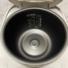 象印　5号炊き炊飯器の画像