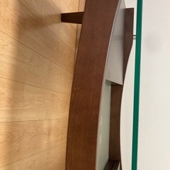 ガラステーブルの画像