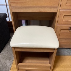 綺麗なドレッサーの画像