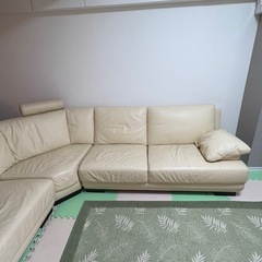 【決まりました】コスガ 超大型ソファ の画像