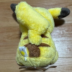 でっかいぬいぐるみ　ピカチュウの画像