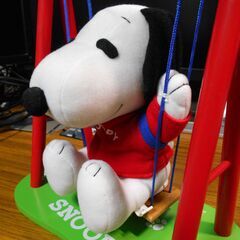スヌーピー ぬいぐるみ　動くブランコの画像