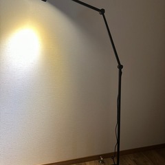 IKEA 照明　フロアランプの画像
