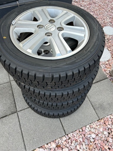 DUNLOPスタッドレスタイヤ4本セット