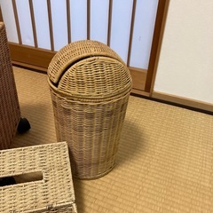 収納テッシュケース、ゴミ箱まとめての画像