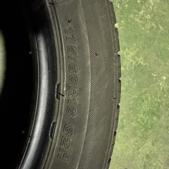 中古タイヤ　175/60R16の画像
