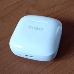 TOZO A3 ワイヤレスイヤホン 白の画像