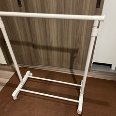 ハンガーラック