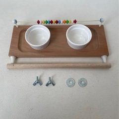小鳥用 エサ入れ ＆ 水入れ 止まり木 そろばん付き 遊び場スタンド エンド ブルー 手作り 未使用自宅保管品  の画像