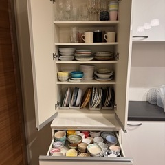 【無料】食器棚の画像