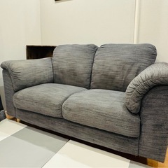 【人気商品】定価4万円　IKEA 2人掛けソファ 